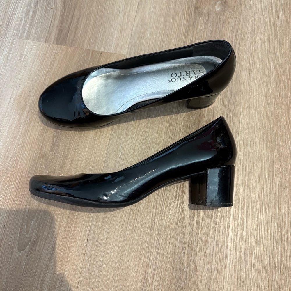 Franco Sarto Women’s Black Patent Leather Block Heel Pumps Size 7 Shoes